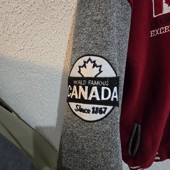 Canadian Vintage Red & Grey Varsity Jacket Size XL Tall Canada Embroidered - Picture 11 of 11